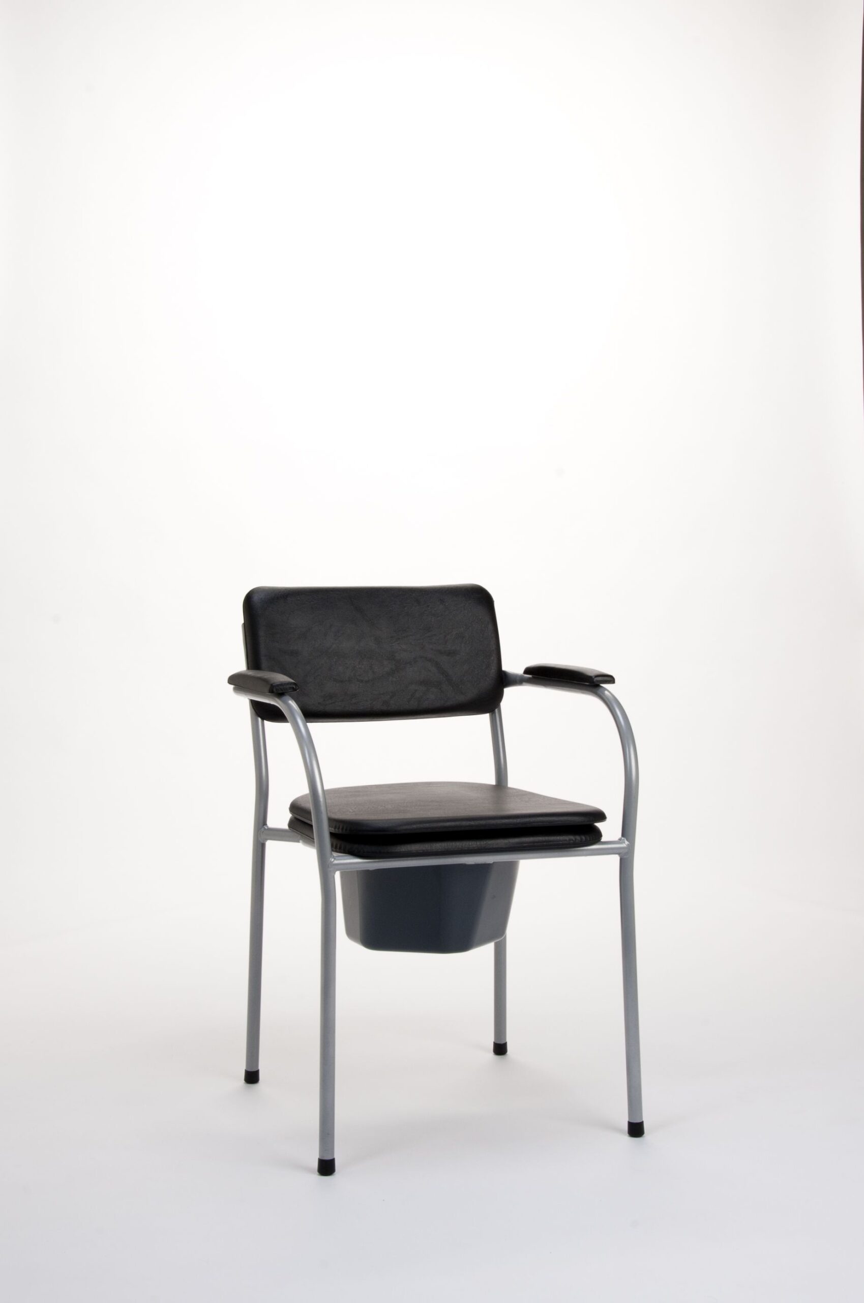 Stable Armchair WC 9062 Vermeiren