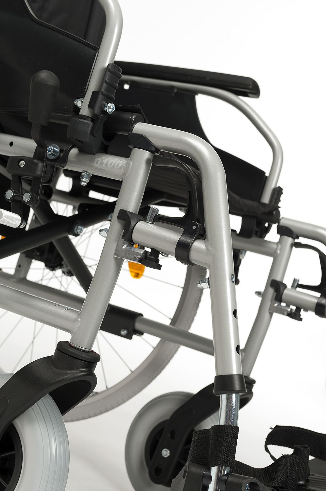 Manually Propelled Wheelchair D100 Vermeiren