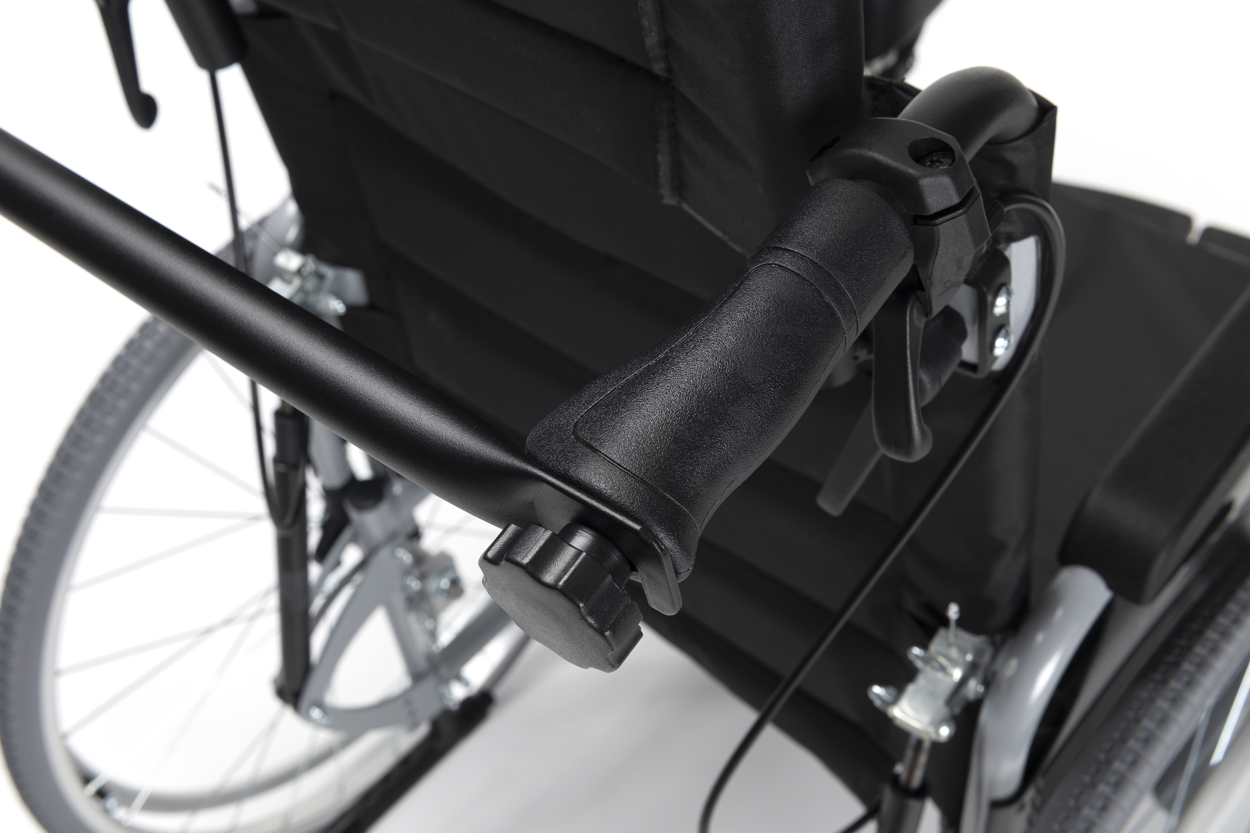 Manually Propelled Wheelchair-Reclinable 30° Eclips Plus Vermeiren