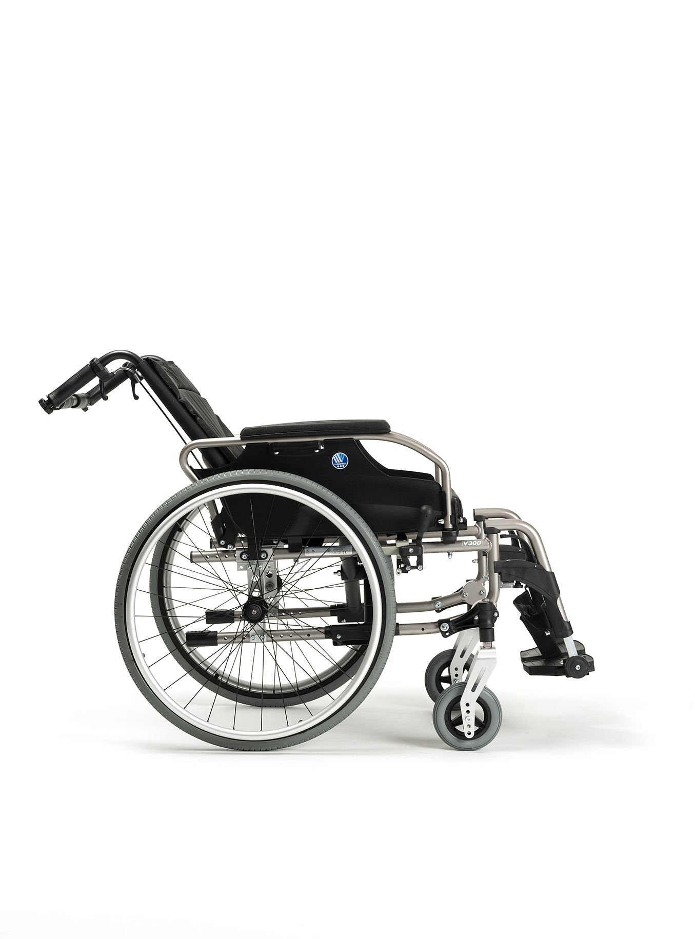 Reclinable Manually Propelled Wheelchair V300 30° Vermeiren